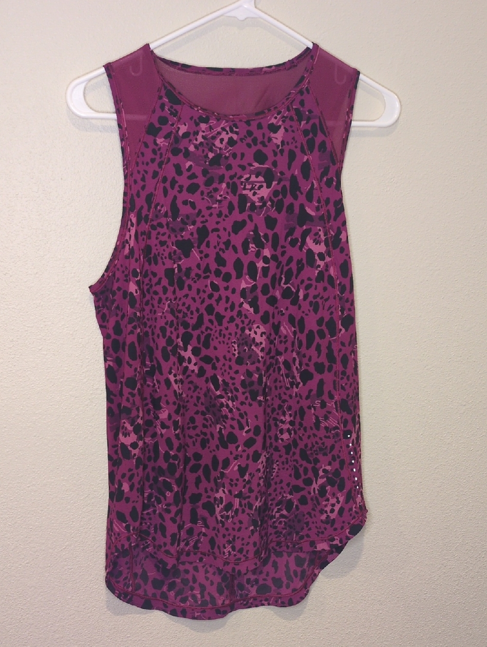 Lululemon Magenta Leopard Print Sleeveless Tank Top